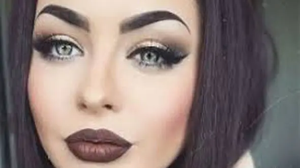 چگونه با آرایش چشم ها را درشت و جذاب کنیم؟