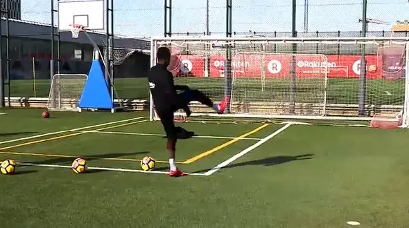 ستاره جوان بارسلونا آماده بازگشت به میادین + فیلم