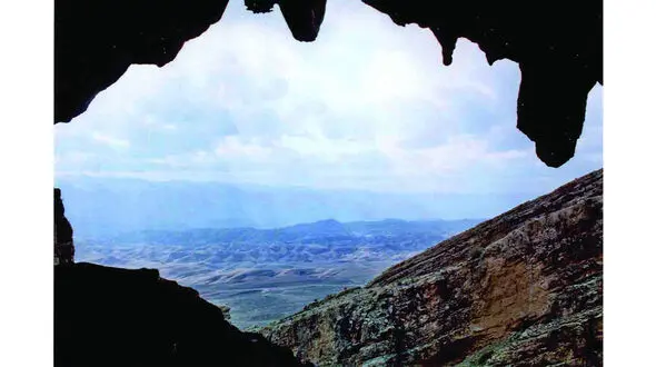 بزکوهی شکارچی را به گنج بزرگی رساند /  این غار در ایران معدن گنج است !