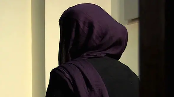 منصور برای گرفتن مچ زنش او را همیشه شنود می کرد ! / زن 21 ساله به کلانتری رفت