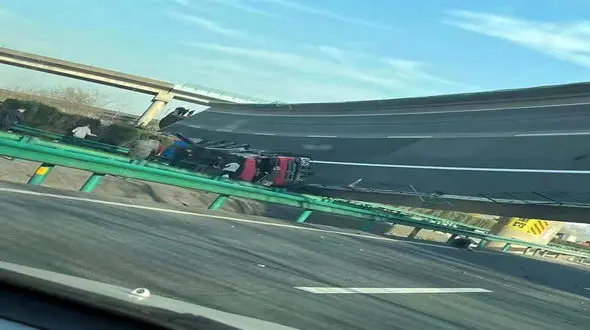 فیلم سقوط مرگبار پل با 12 کشته و زخمی 