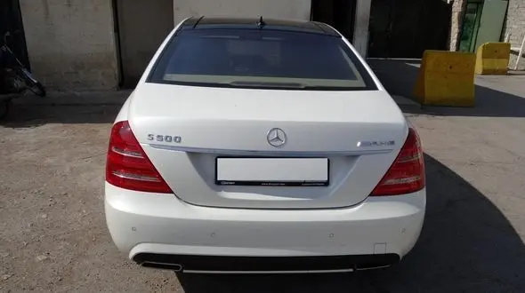 کشف خودروی میلیاردی قاچاق در فیروزآباد