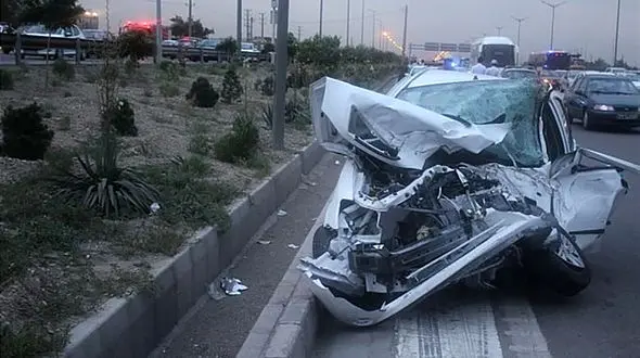 برخورد تیبا با عابرین پیاده در جاده یاسوج-شیراز ۲ کشته و ۶ مصدوم بر جا گذاشت 