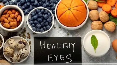 بهترین غذاها برای کاهش فشار چشم کدامند؟