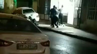 فیلم لحظه سرقت مسلحانه از یک طلافروشی در یزد / شب گذشته رخ داد