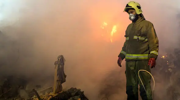 گزارش علت اصلی ریزش پلاسکو و چرایی گسترش سریع حریق در صحن شورای شهر