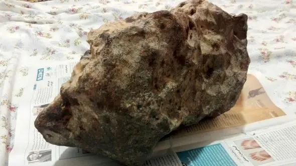 کشف یک شهاب سنگ در لرستان + جزئیات