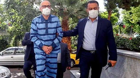  سردفتر متخلف در پرونده اکبر طبری و همسرش چه شد؟!