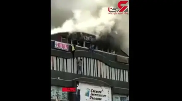 فیلم وحشتناک از خودکشی دانش آموزان مدرسه برای فرار از آتش + جزییات