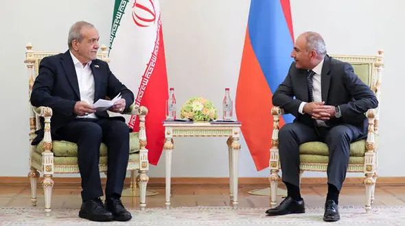 مذاکرات دوجانبه پزشکیان و پاشینیان برگزار شد