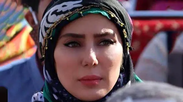 فیلم/ زندگی سخت شیدا یوسفی، طاووس سریال بامداد خمار که هیچکس از آن خبر ندارد: من در عرض 25 روز کسی رو ازدست دادم/ با صمیمی ترین دوستم هم راجع بهش حرف نمی زنم ولی الان می خوام بگم