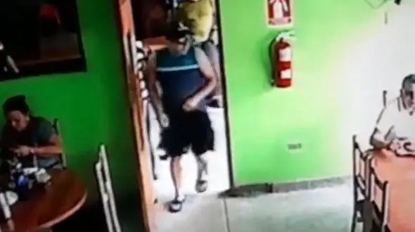 حرکت اخلاقی یک قاتل پیش از شلیک گلوله+ فیلم