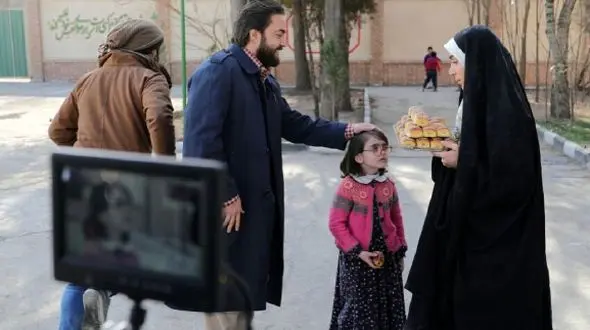 عکس؛ سفر در زمان؛ «بابا اسماعیل، خاله زینب و محمد» در پشت صحنه سریال بچه مهندس 1