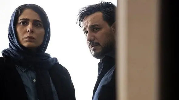 فیلم تغییر چهره جذاب سمیرای زخم کاری در برنامه عادل فردوسی پور ! / تفاوت رعنا آزادی ور واقعی با سمیرا