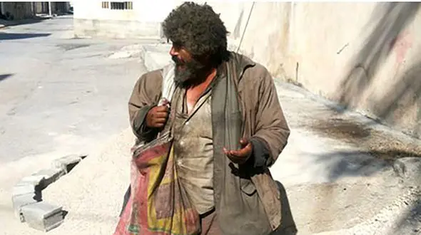  این مرد کثیف ترین مرد جهان لقب گرفت / هیچ وقت مریض نمی شود  + عکس 