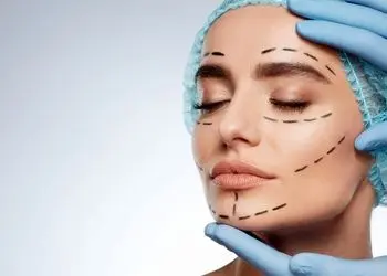 بازدید میلیونی فیلم ادعای زن ایرانی با 388 بار عمل زیبایی که در گینس ثبت شد / دکترا گفتند سه روز بیشتر زنده نمیمونم