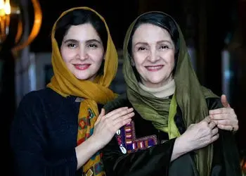 فیلم / نگاهی به تیپ و استایل خانم بازیگران در مراسم  گلاب آدینه/ بهنوش طباطبایی، مازیار لرستانی، صدف اسپهبدی،حدیث فولادوند و ...