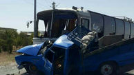 تصادف مرگبار وانت نیسان با اتوبوس با  یک کشته در اراک + عکس