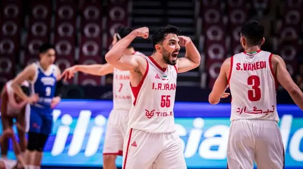 شاهکار تیم ملی بسکتبال با برنز تکمیل شد /  ایران 79 - نیوزلند 73