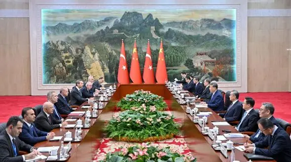 رئیس جمهور چین به کشورهای همسایه ایران چه گفت؟ 