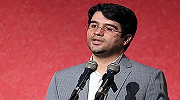 این مرد  در دادسراها  به شکارهای شومی می پرداخت