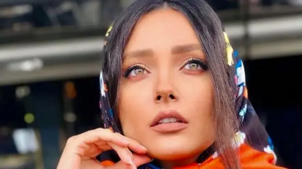 زوج محبوب تازه اینستاگرام روی فرش قرمز / سیاوش و آوای شغال با استایل هماهنگ روبروی دوربین!