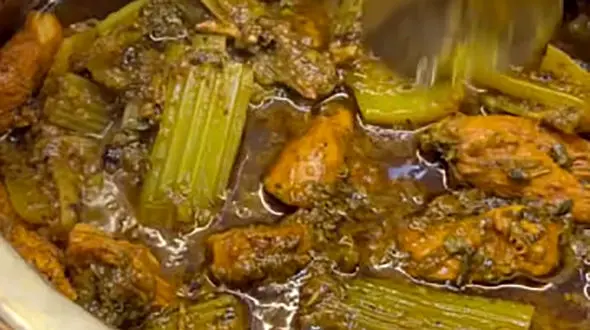 نکات مهم برای پخت یک خورشت کرفس لعابدار + فیلم