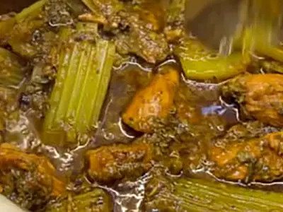 نکات مهم برای پخت یک خورشت کرفس لعابدار + فیلم