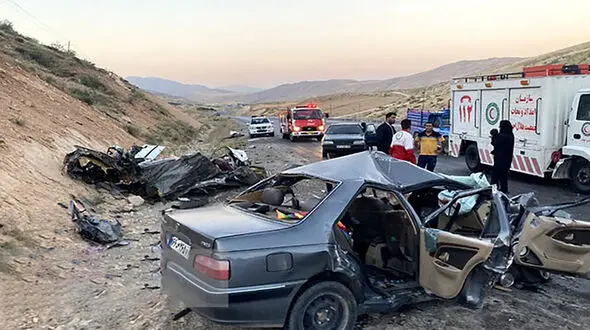 تصادف شدید دو خودروی پژو در جاده «یاسوج به بابامبدان» / 10 سرنشین داشتند