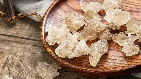 کتیرا چیست؟ / طرز تهیه کتیرای خانگی + جدول 