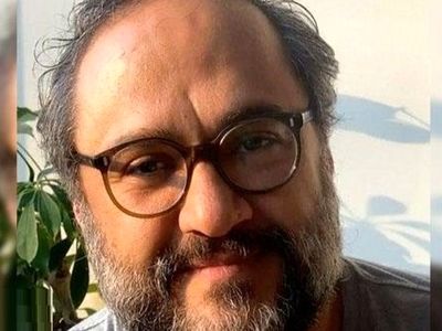 عذرخواهی جنجالی رامبد جوان از صفر کشکولی در برنامه/ زانو زدن در برابر اشتباه بزرگ همه را شوکه کرد! +ویدیو
