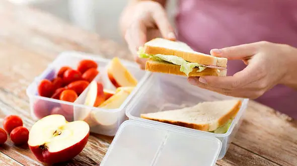 عادت های غذایی که شما را تمام روز سرحال نگه می‌دارد 