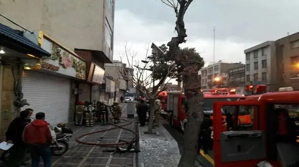 آتش‌سوزی در قلب تهران / مردم فرار کردند + تصاویر