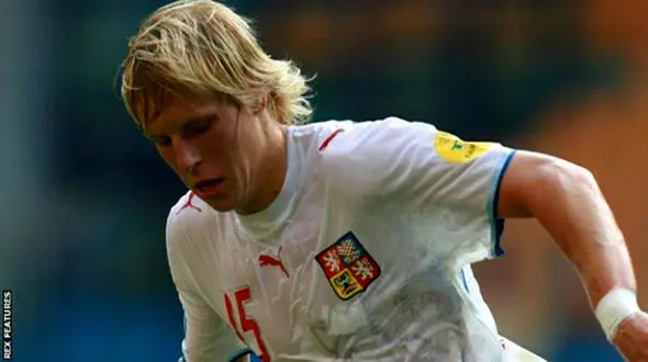 رایتورال مدافع تیم ملی جمهوری چک بر اثر خودکشی جان خود را از دست داد