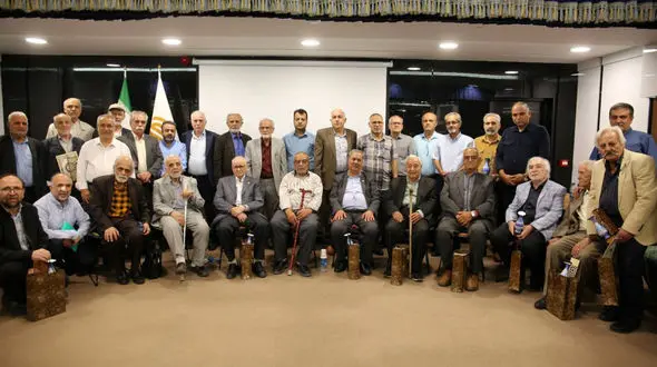 تقدیر از  هنرمندان گچبر در موزه زمان  / لزوم استفاده مستمر از هنرمندان گچبر در بحث مرمت ابنیه تاریخی