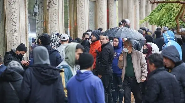 بانکداری کشور متهم گرانی بازار سکه، مسکن و ارز / نماینده مجلس: سال آینده از نهادهای خاص مالیات می گیریم + صوت