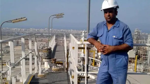 روایتی تلخ از مرگ ناگهانی موسی رضایی کارگر جوان پالایشگاه عسلویه ! / برادر متوفی از شرایط سخت کارگران گفت +عکس