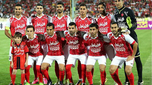 استارت پرسپولیس برای تراکتور با کیک تولد