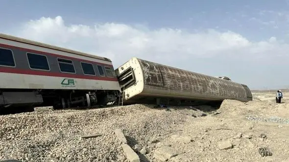 تشریح سانحه خروج واگن از ریل خط آهن لرستان/ واگن به ریل بازگشت