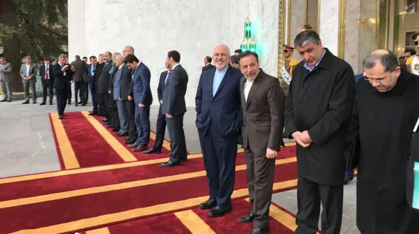حضور ظریف در سعدآباد در کنار محمود واعظی رئیس دفتر رئیس جمهور