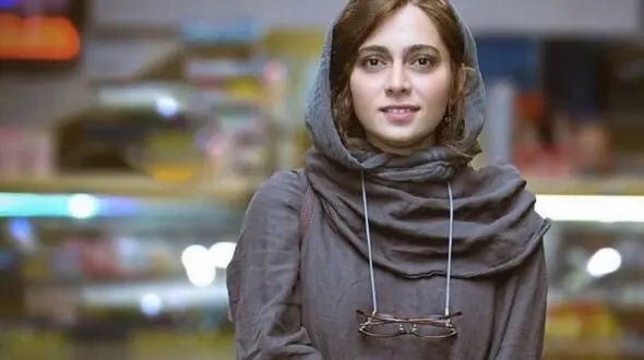 صحبت های پگاه آهنگرانی درباره سلبریتی زدگی مردم!+فیلم