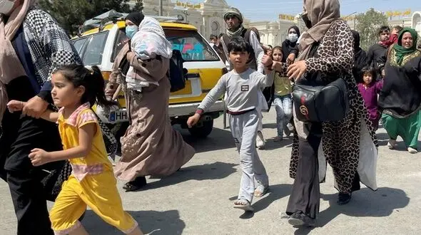  ده ها زن مبارز افغانستانی در گروگان طالبان / شبکه های اجتماعی نمی گذارند مردم فجایع طالبان را ببینند! + فیلم