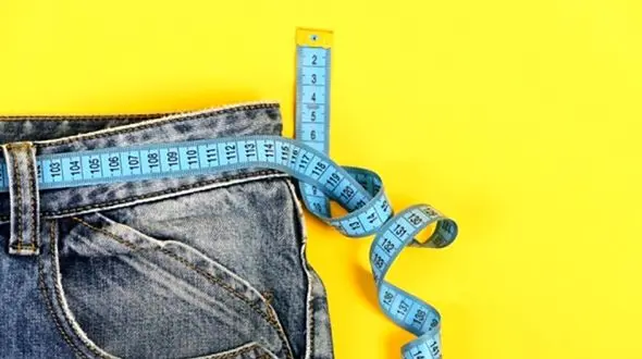 چگونه بدون ورزش وزن کم کنیم؟ راهکارهای ساده و موثر