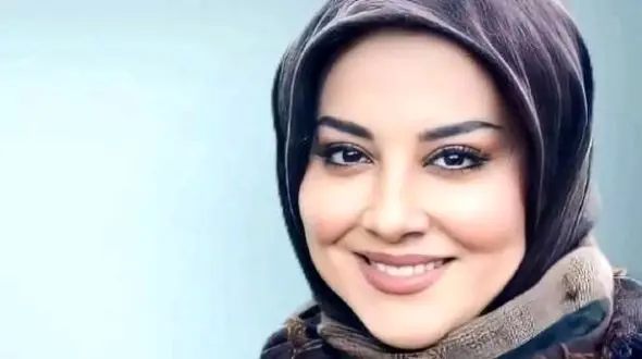 فیلن / رونمایی از دکوراسیون و چیدمان مجلل و شاهانه  خانه دوبلکس آشا محرابی / از در ورودی تا اتاق خوابش همه مدرن و مینیمان با دکوربندی چوبی ...