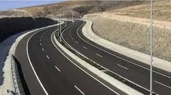 قطعه 5 آزاد راه هشترود _مراغه تا یکسال دیگر به بهره برداری می رسد/ پول اراضی کشاورزان در اسرع وقت پرداخت می شود