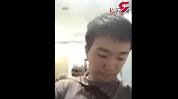 تفریح خطرناک پسر نوجوان با یک جانور مرگبار! + فیلم 