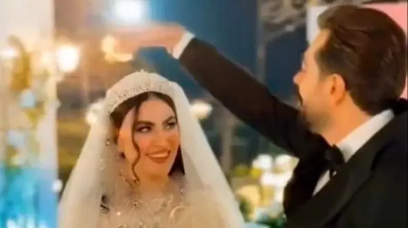 سفر در زمان/ «مریم مومن» در کنار «علی انصاریان و مادرش»/ سال 99