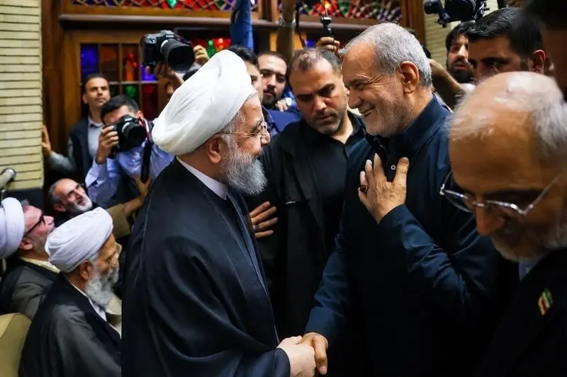 درنگی بر روبوسی رییس جمهور با شیخ سابقاً محصور