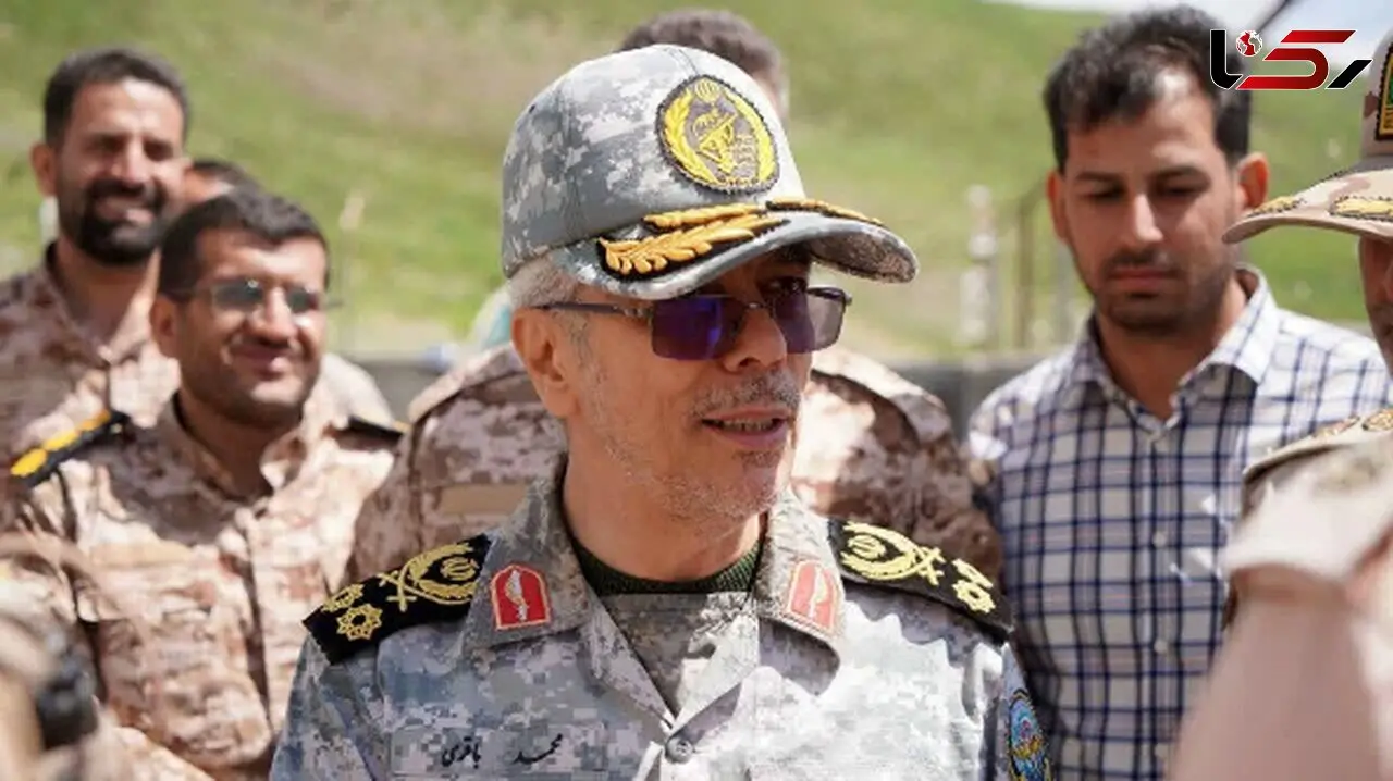 عکس  سفر در زمان /  «سرلشکر باقری در کنار صادق آهنگران» در ایام جنگ و اوج جوانی شان !