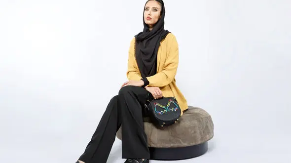 زرد و مشکی رنگی مناسب برای یک ست زنانه شیک +تصاویر